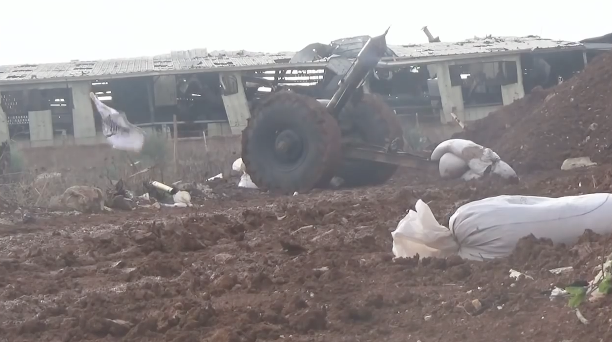 A Jaish al-Islam "Hell Cannon" (note the usage of sandbags to reduce movement of the cannon during firing)